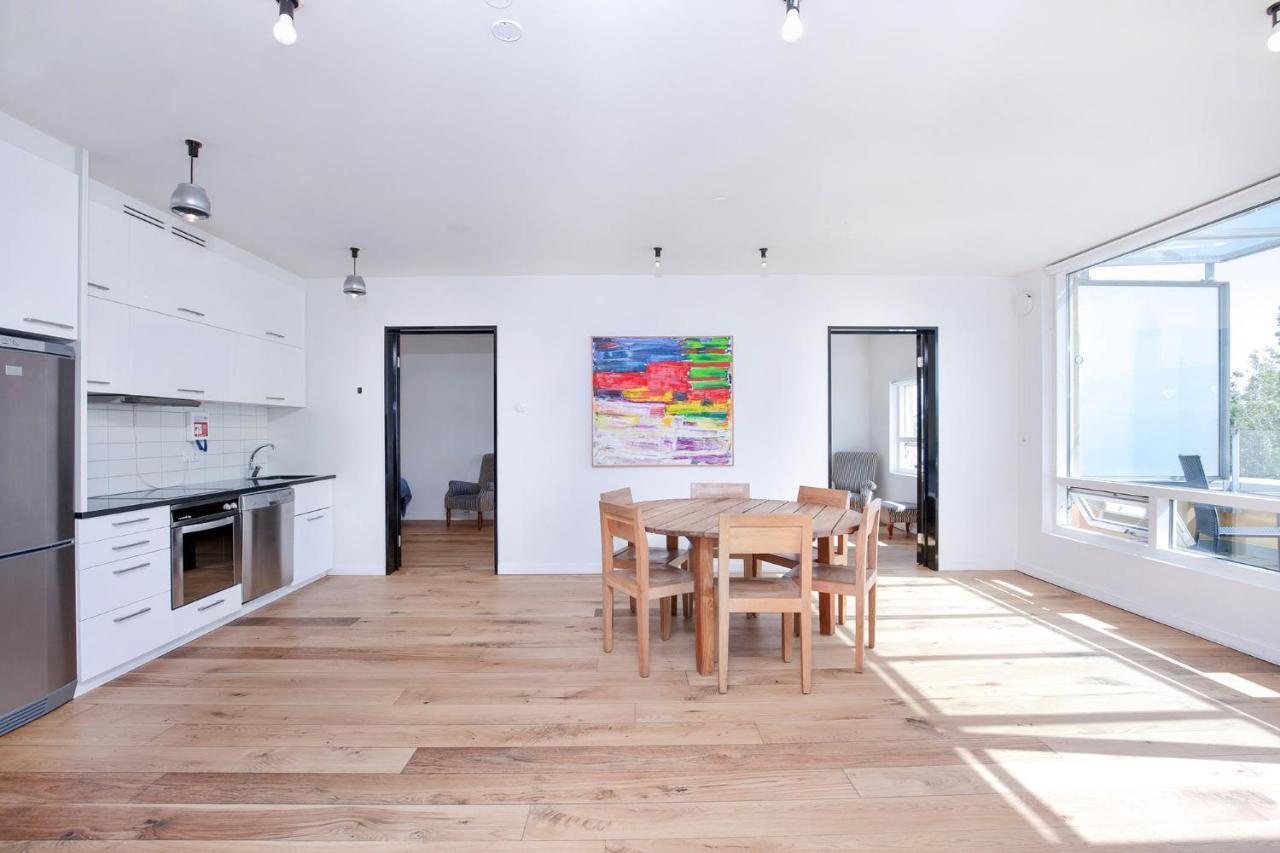 Penthouse Apartment On The Main Shopping Street Reykjavík Dış mekan fotoğraf