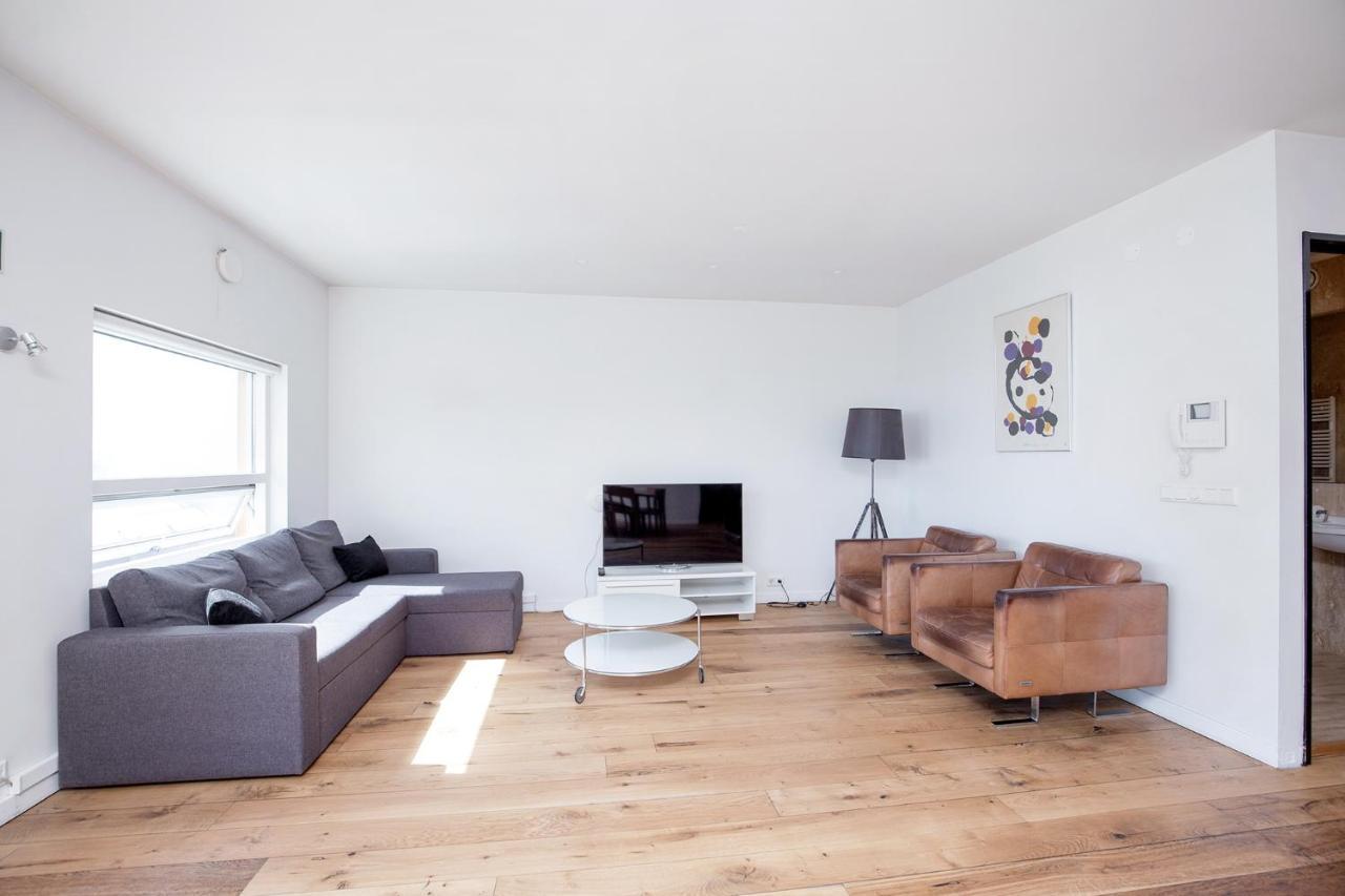 Penthouse Apartment On The Main Shopping Street Reykjavík Dış mekan fotoğraf